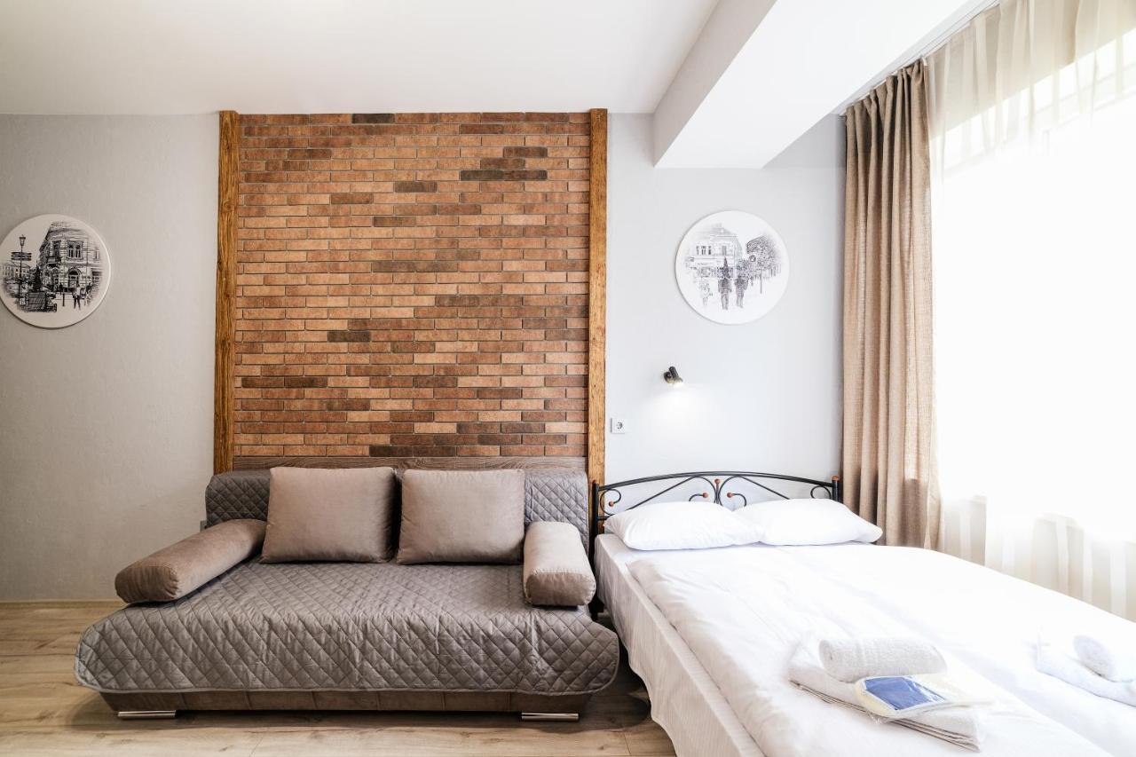 Затишні Смарт-Квартири В Історичному Центрі! Apartment Uzhhorod Exterior photo